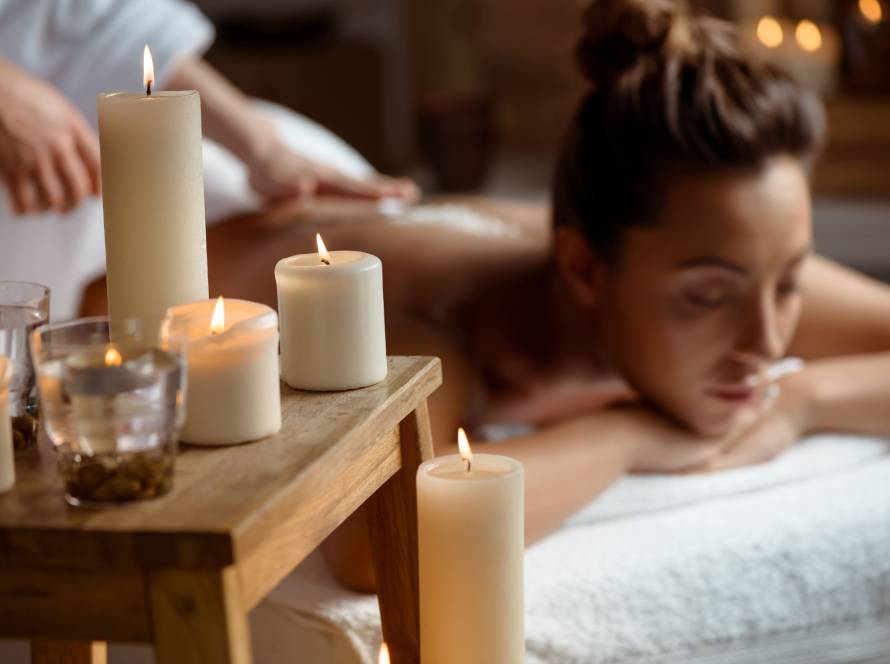 SPA-программа «Совершенство» — кедровая бочка, ароматический пилинг, массаж и уход за телом